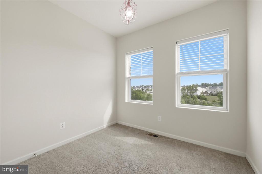 246 NORLAND KNOLL