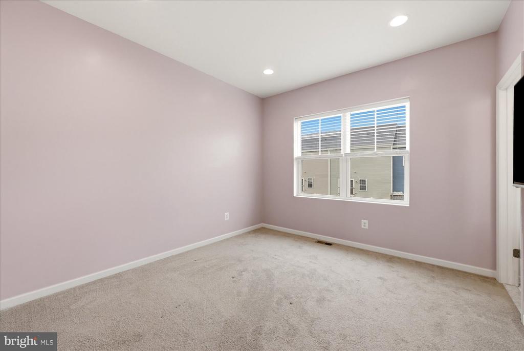 246 NORLAND KNOLL