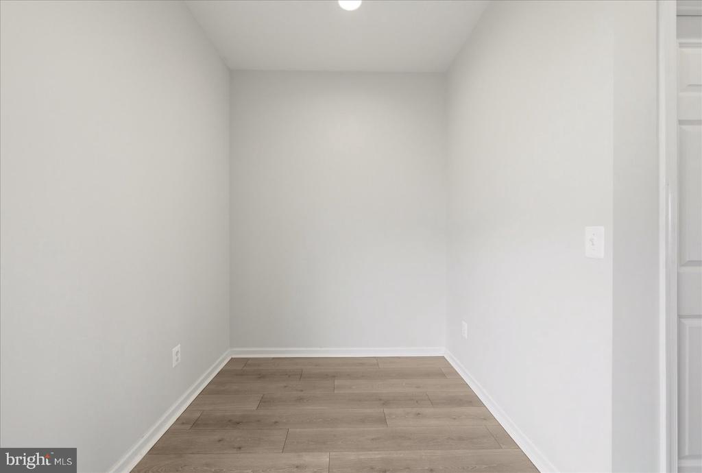 246 NORLAND KNOLL