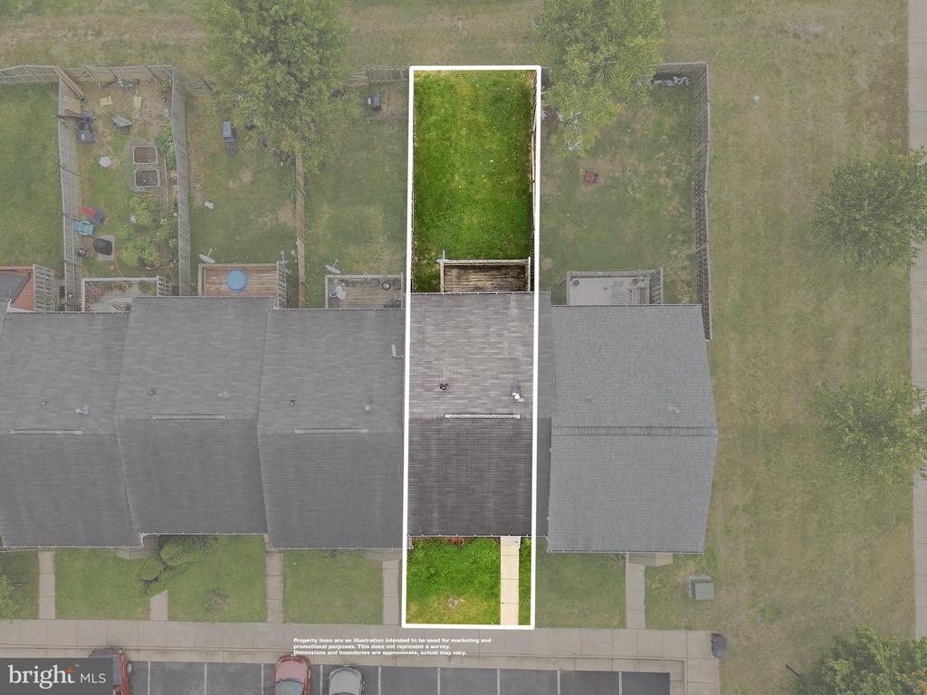 323 COPPERFIELD LANE