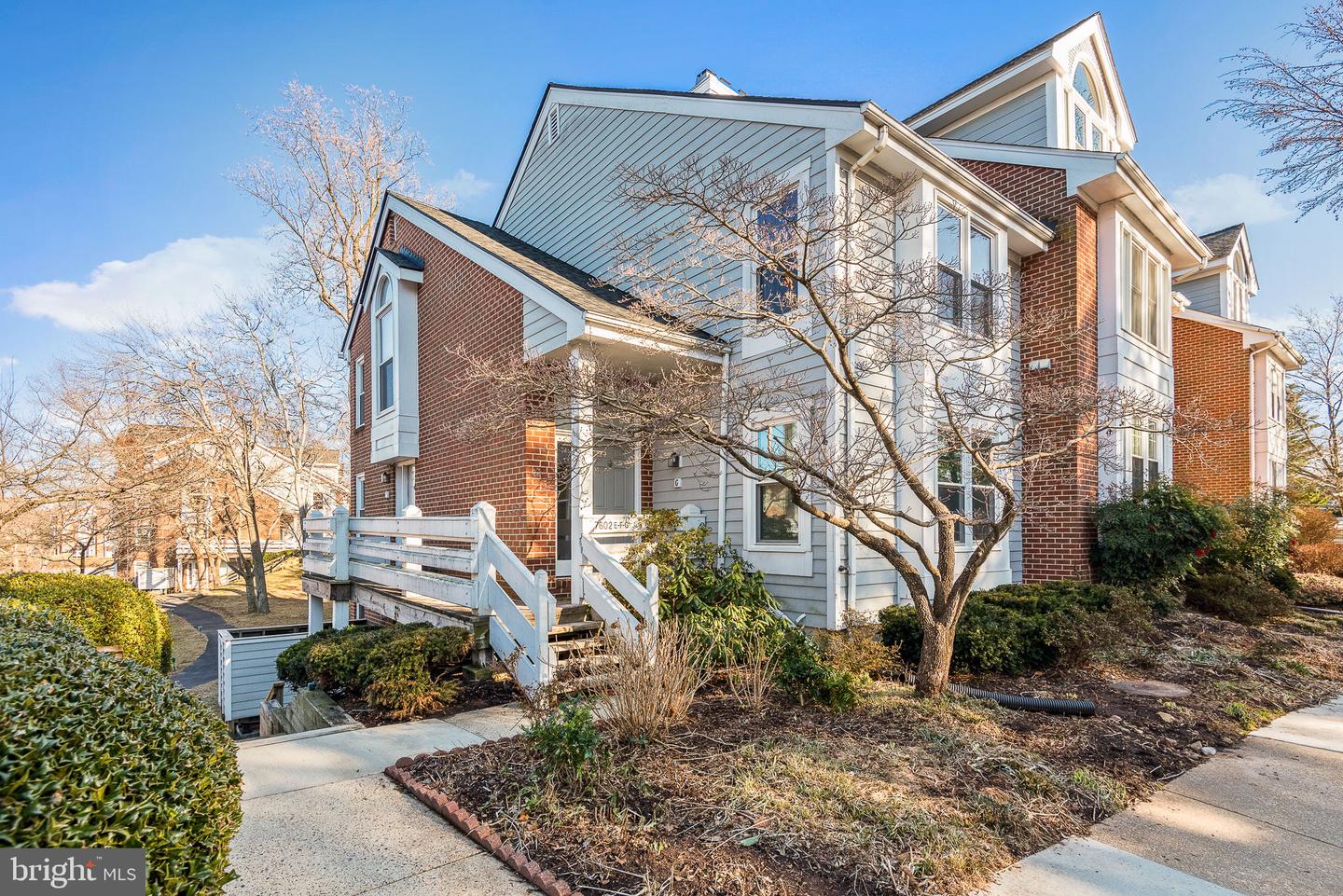 7602 Lakeside Village DRIVE