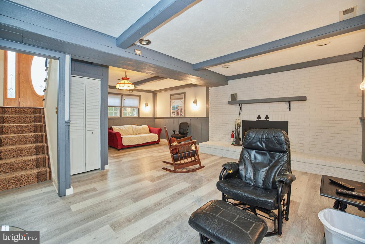 11900 Lakewood LANE