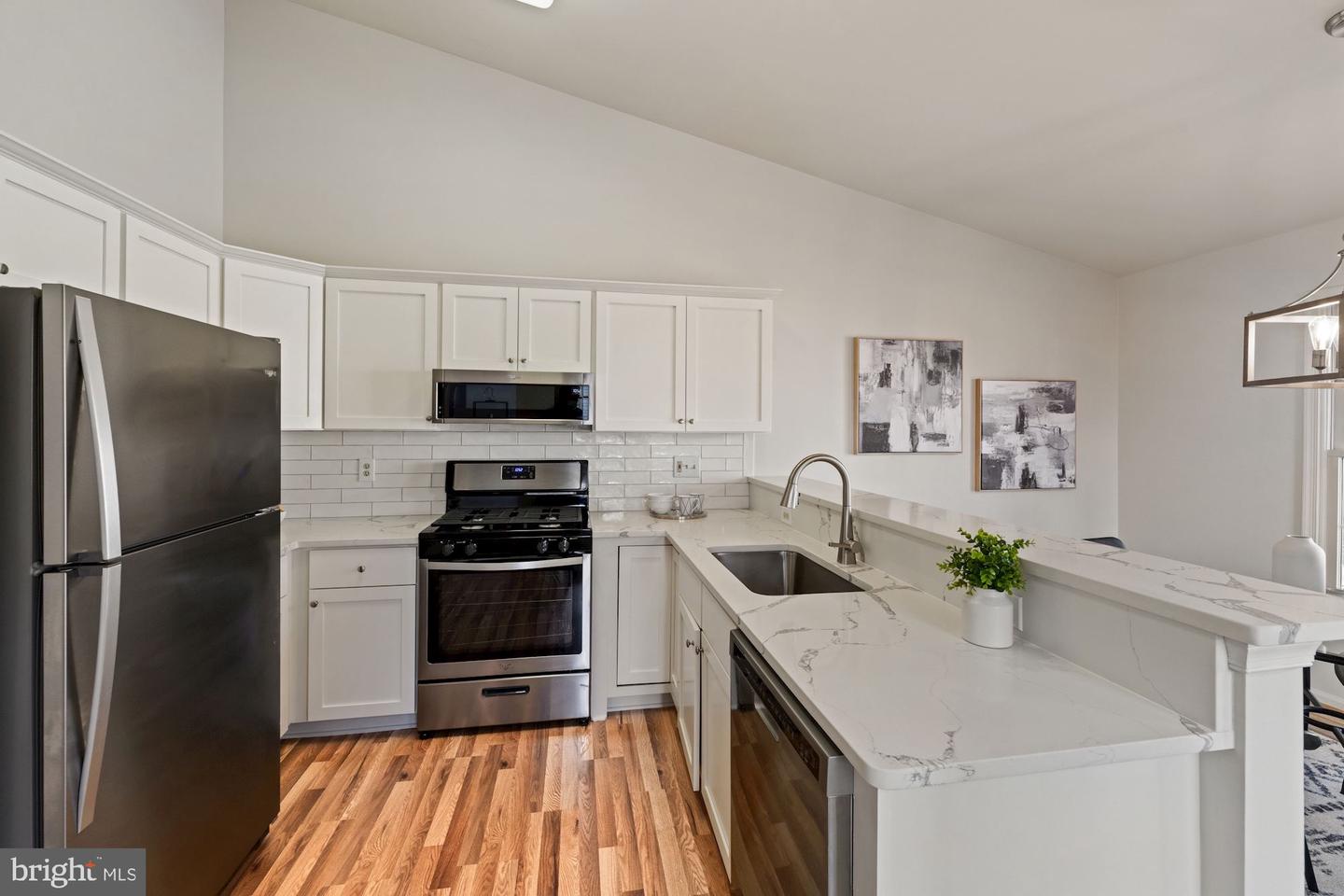 6512 Legend Gate PLACE