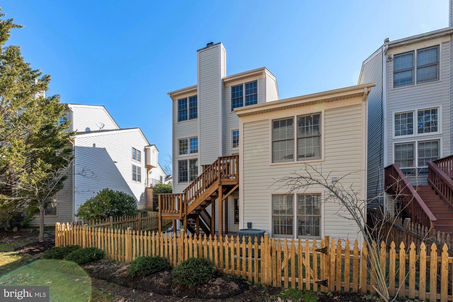 6512 Legend Gate PLACE