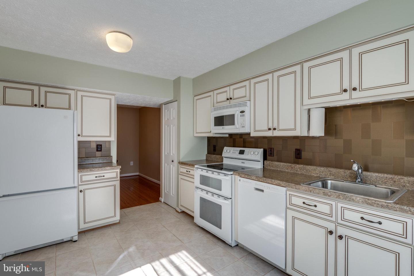 6116 Hoskins Hollow CIRCLE