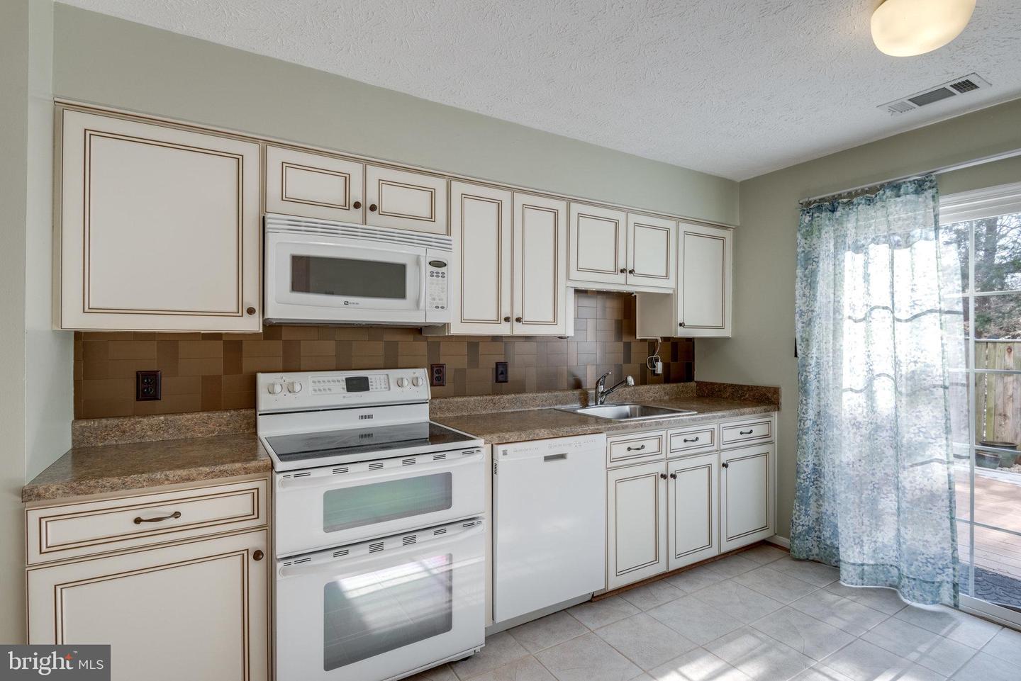 6116 Hoskins Hollow CIRCLE