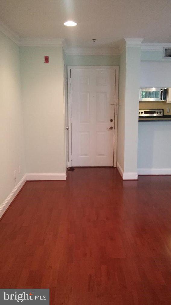 1504 Lincoln WAY Unit: 208