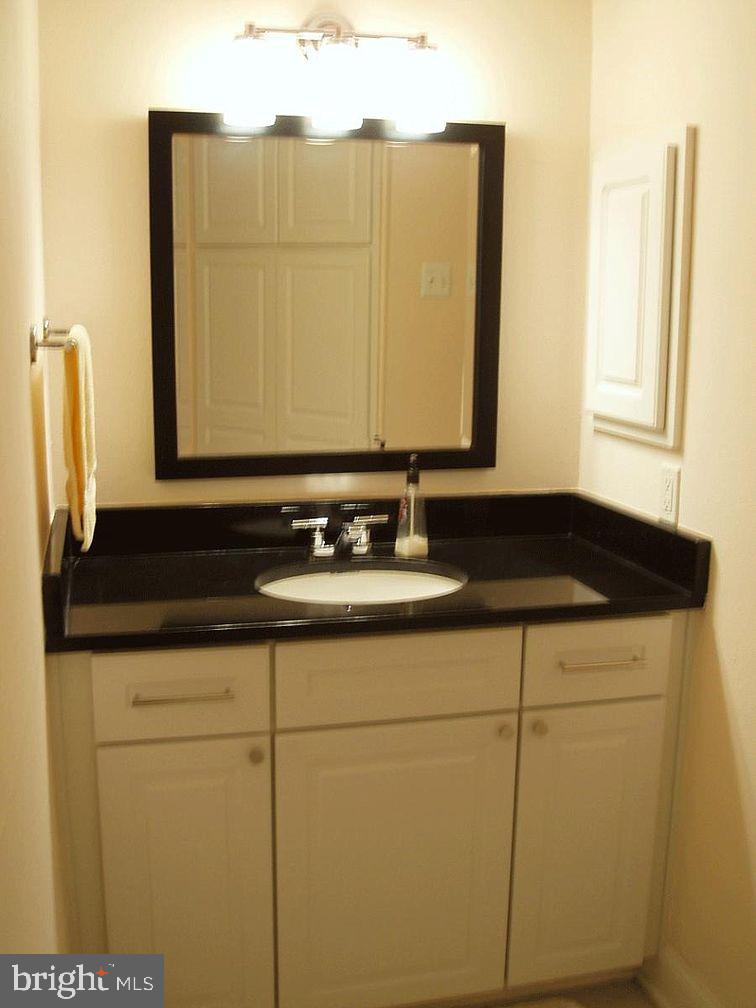 1504 Lincoln WAY Unit: 208