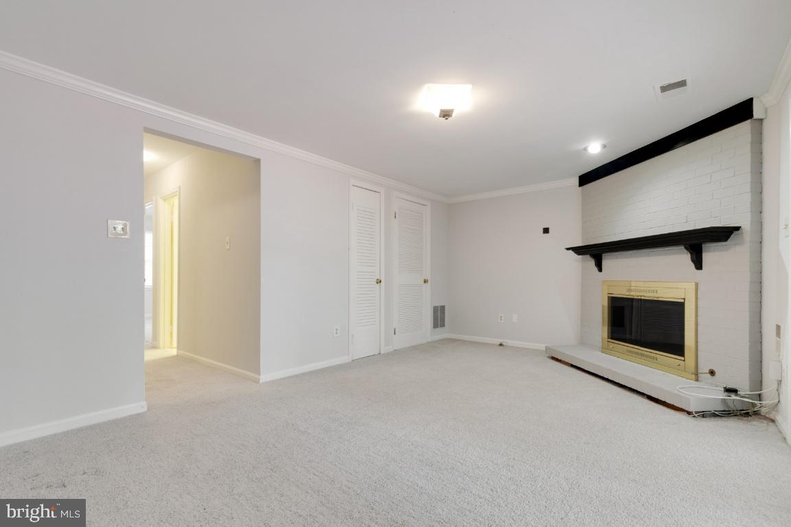 6188 Darleon PLACE