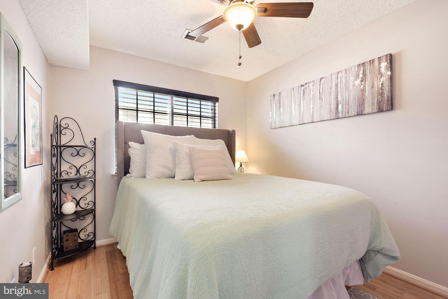 6024 Curtier DRIVE Unit: 6024F