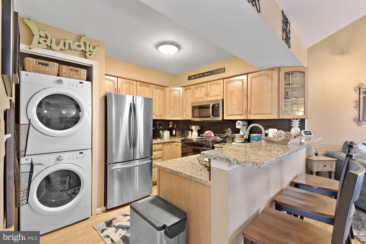 6024 Curtier DRIVE Unit: 6024F