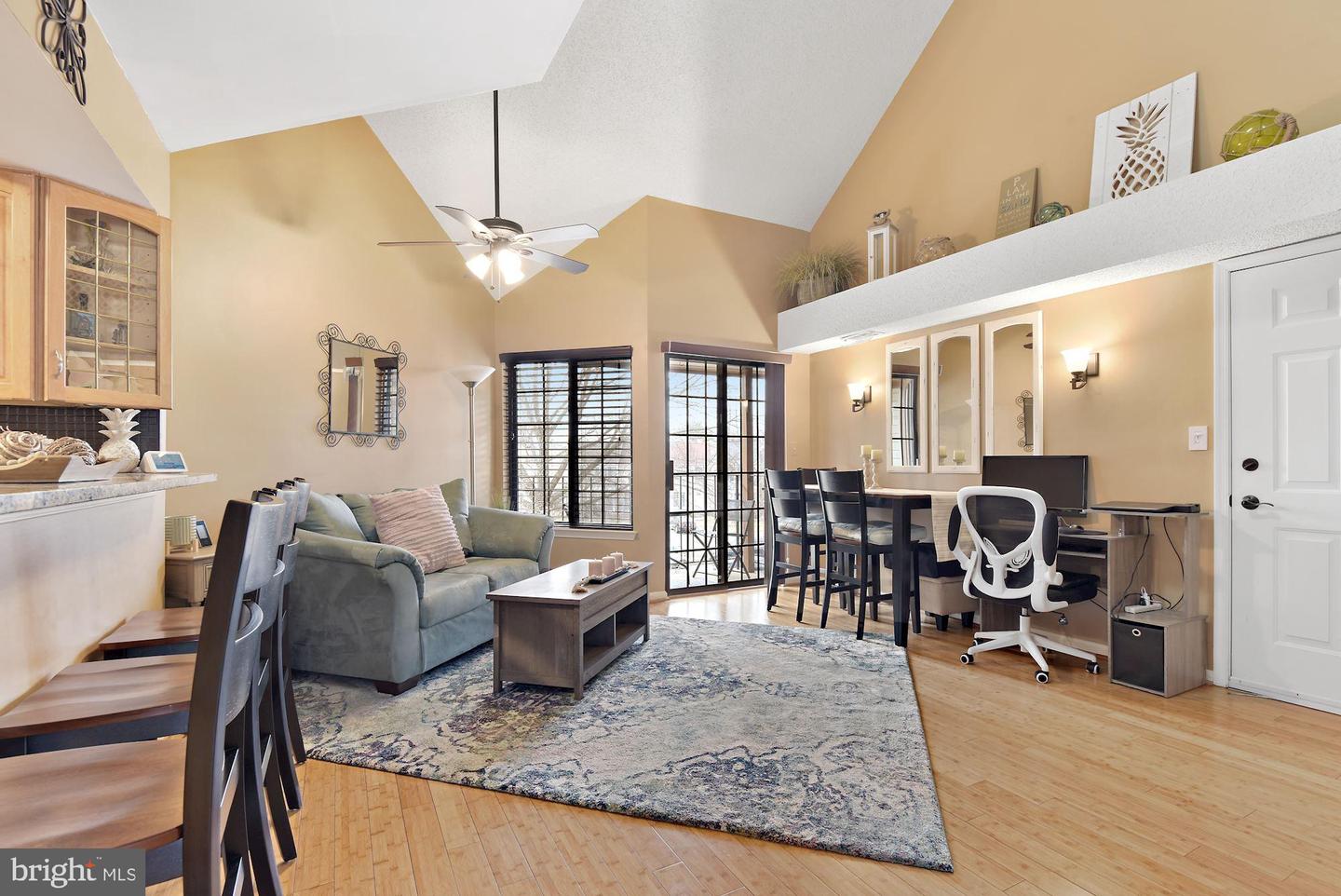 6024 Curtier DRIVE Unit: 6024F
