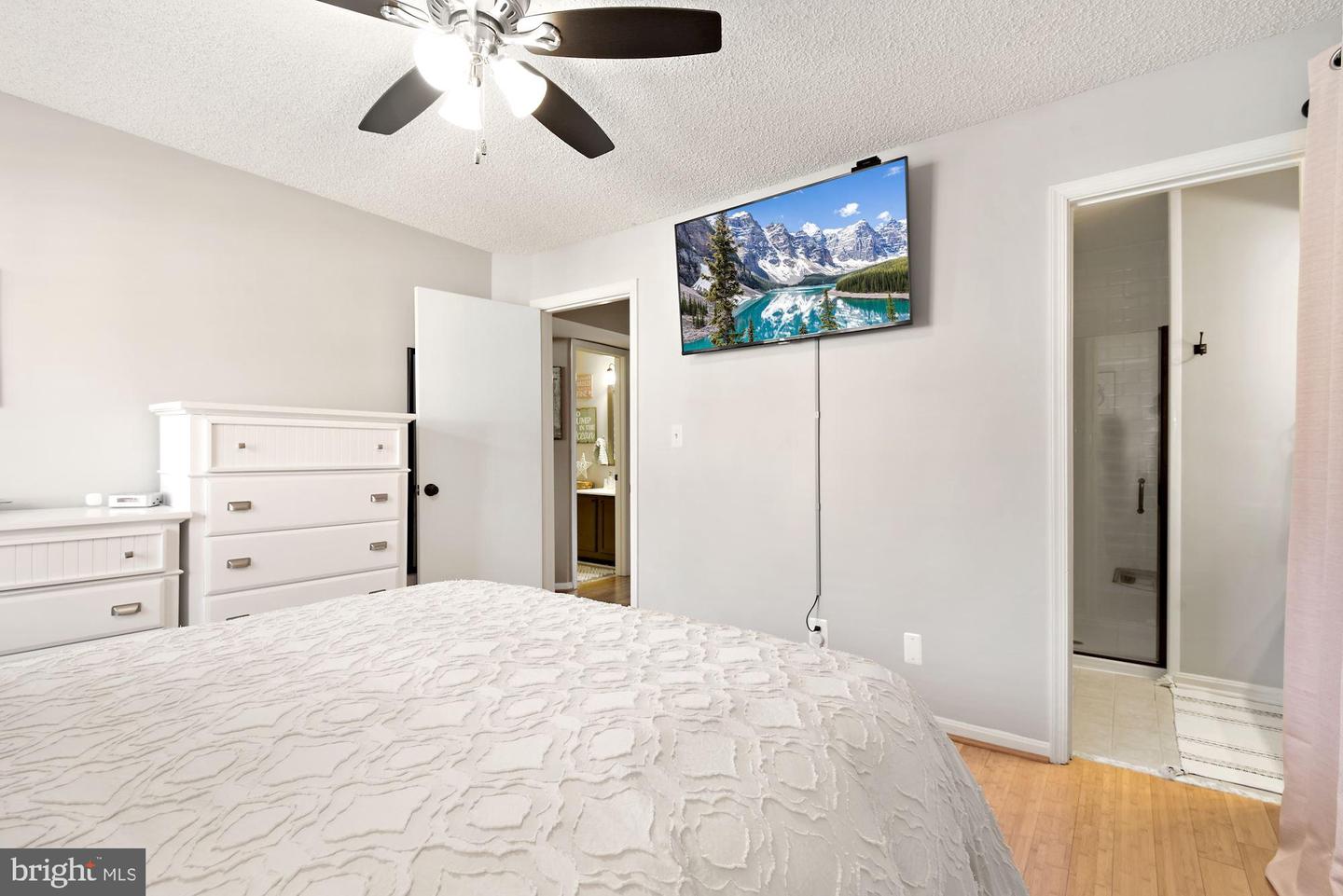 6024 Curtier DRIVE Unit: 6024F
