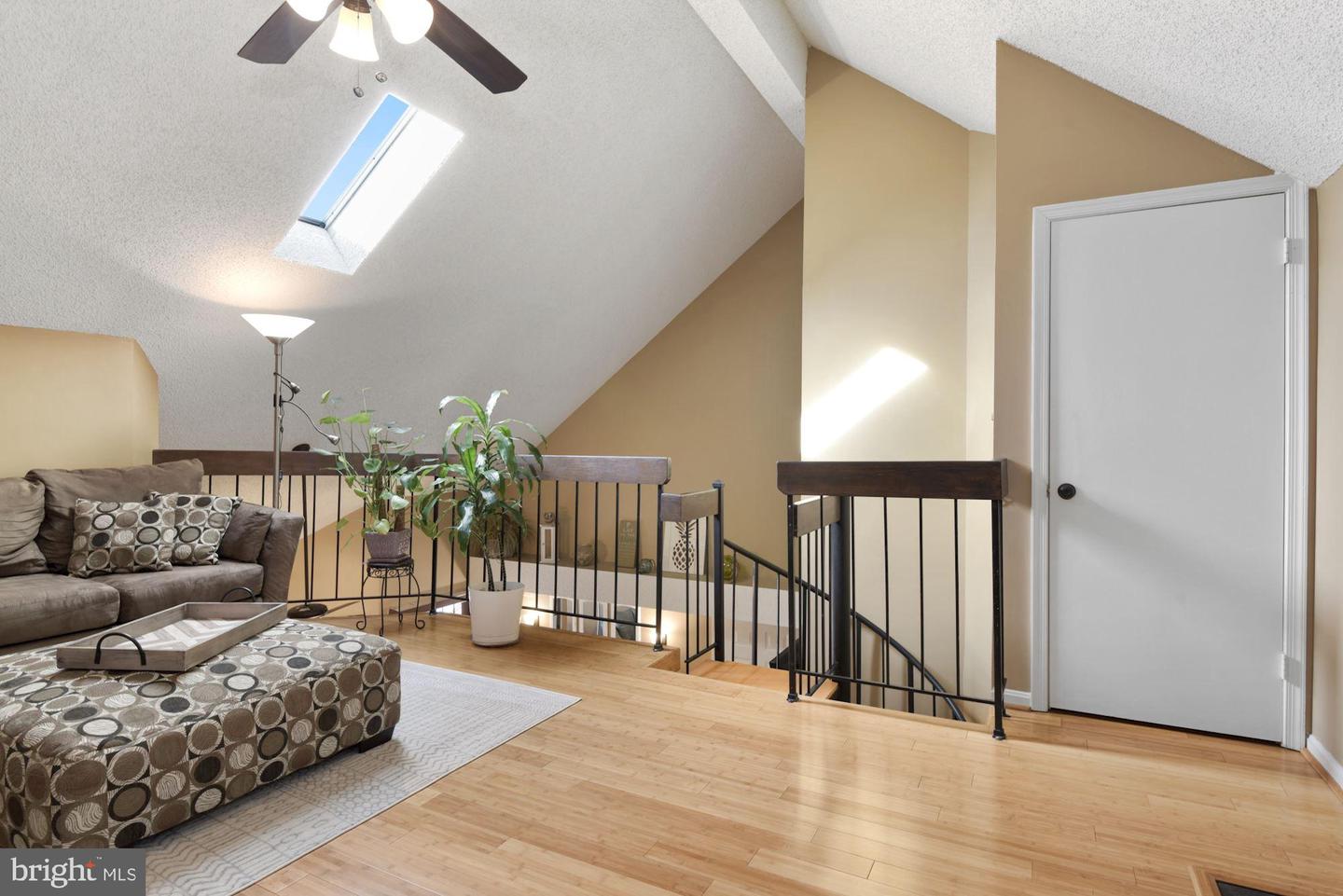 6024 Curtier DRIVE Unit: 6024F