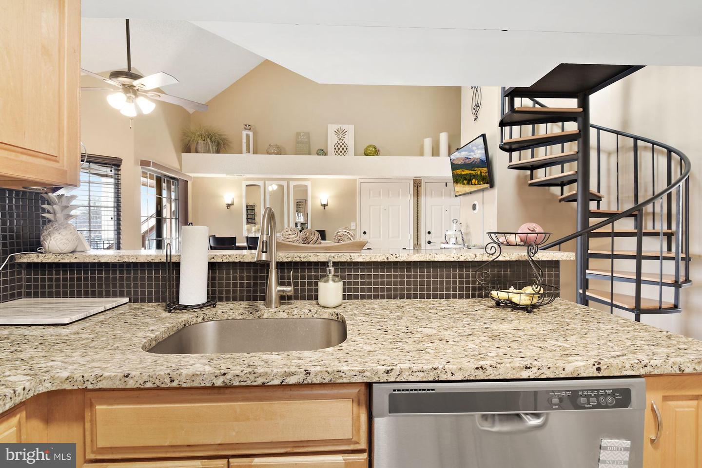 6024 Curtier DRIVE Unit: 6024F