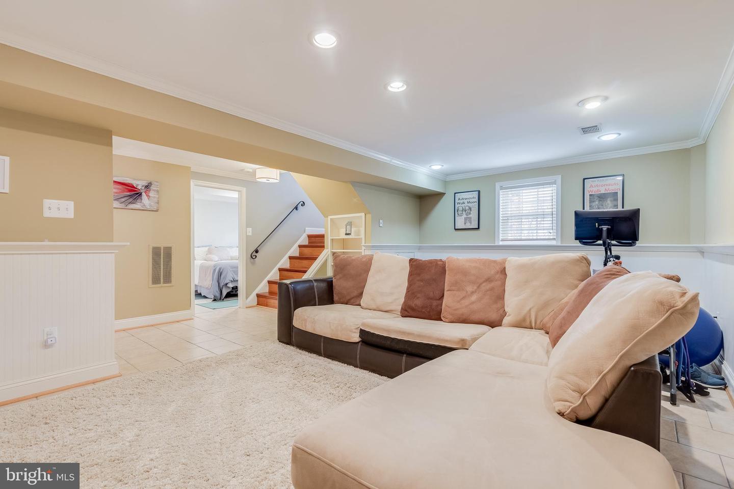 5426 Donnelly COURT