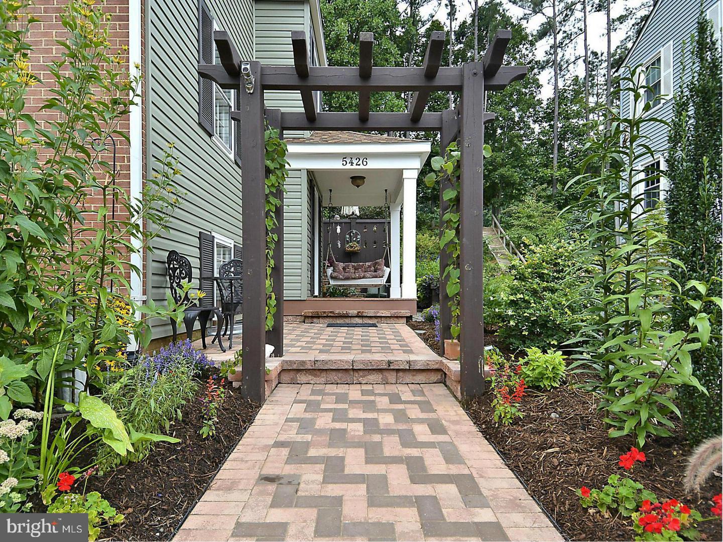 5426 Donnelly COURT