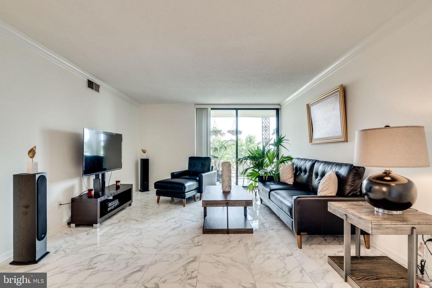 3113 Patrick Henry Unit: 533