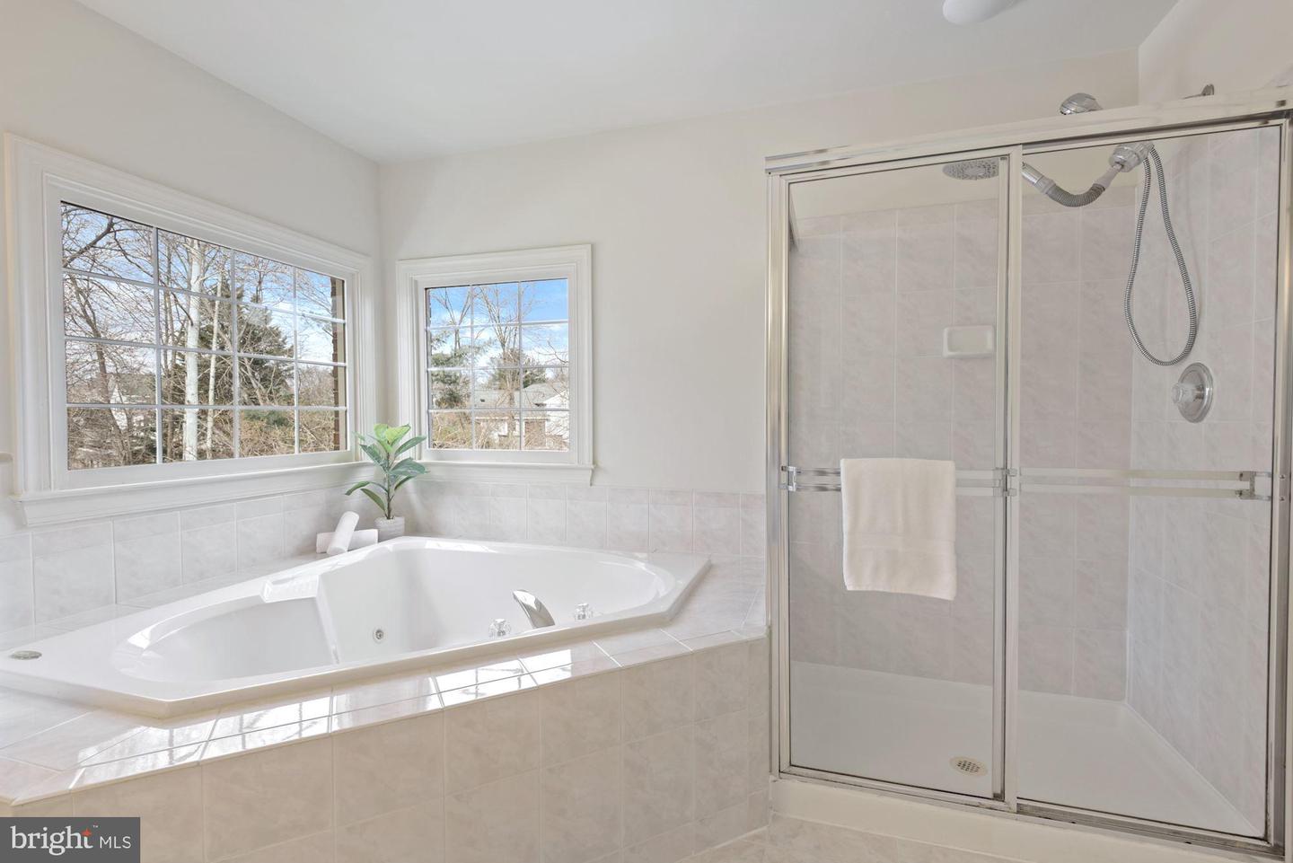 7955 Robarge COURT