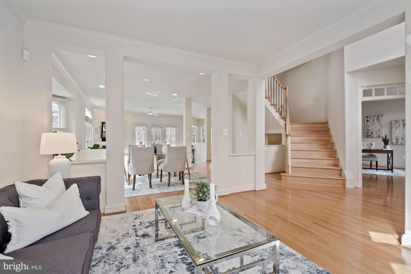 7955 Robarge COURT