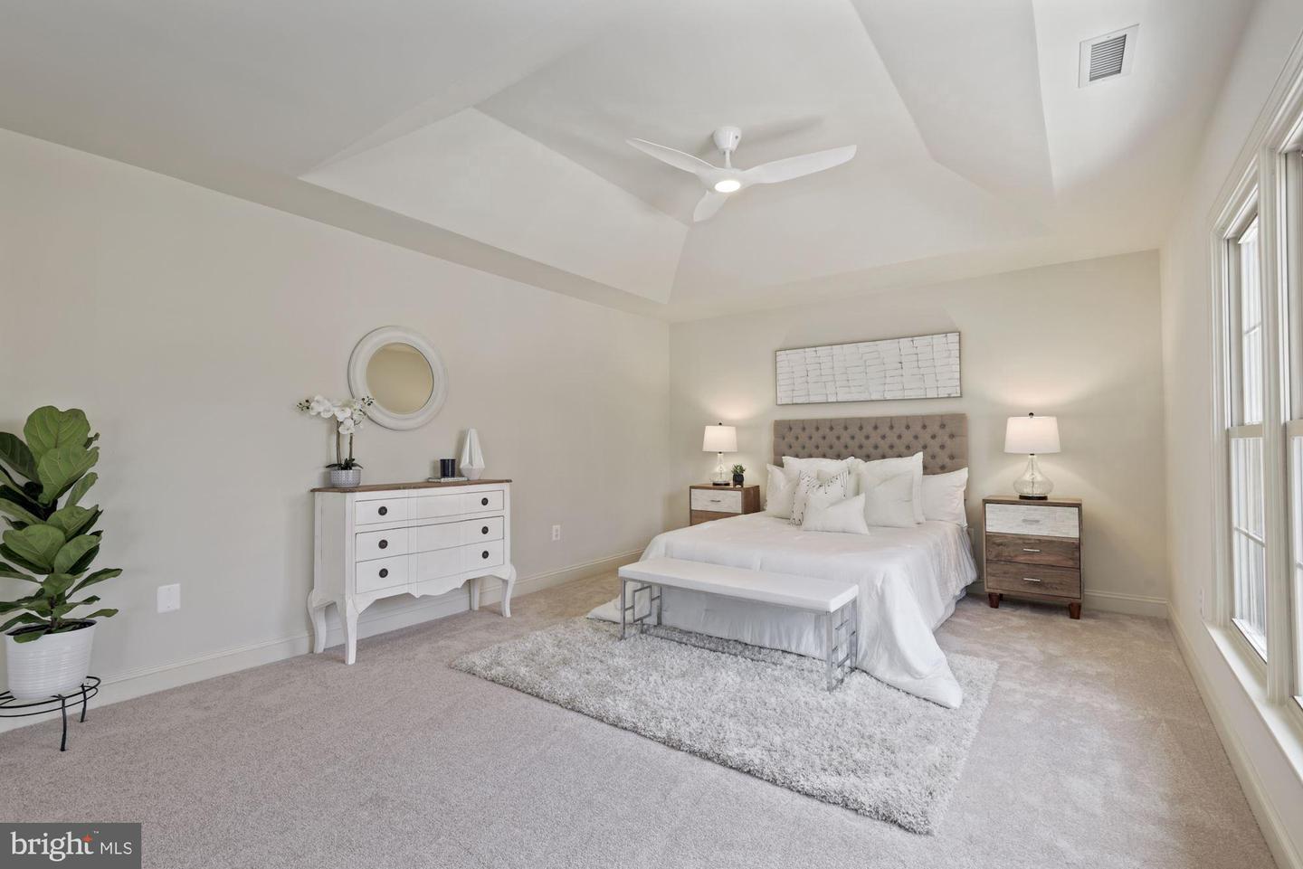 7955 Robarge COURT