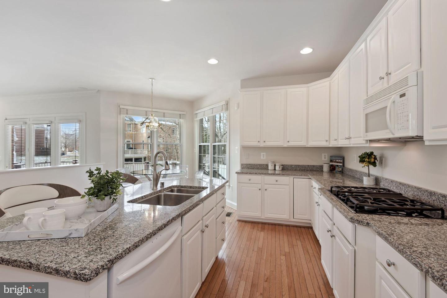 7955 Robarge COURT