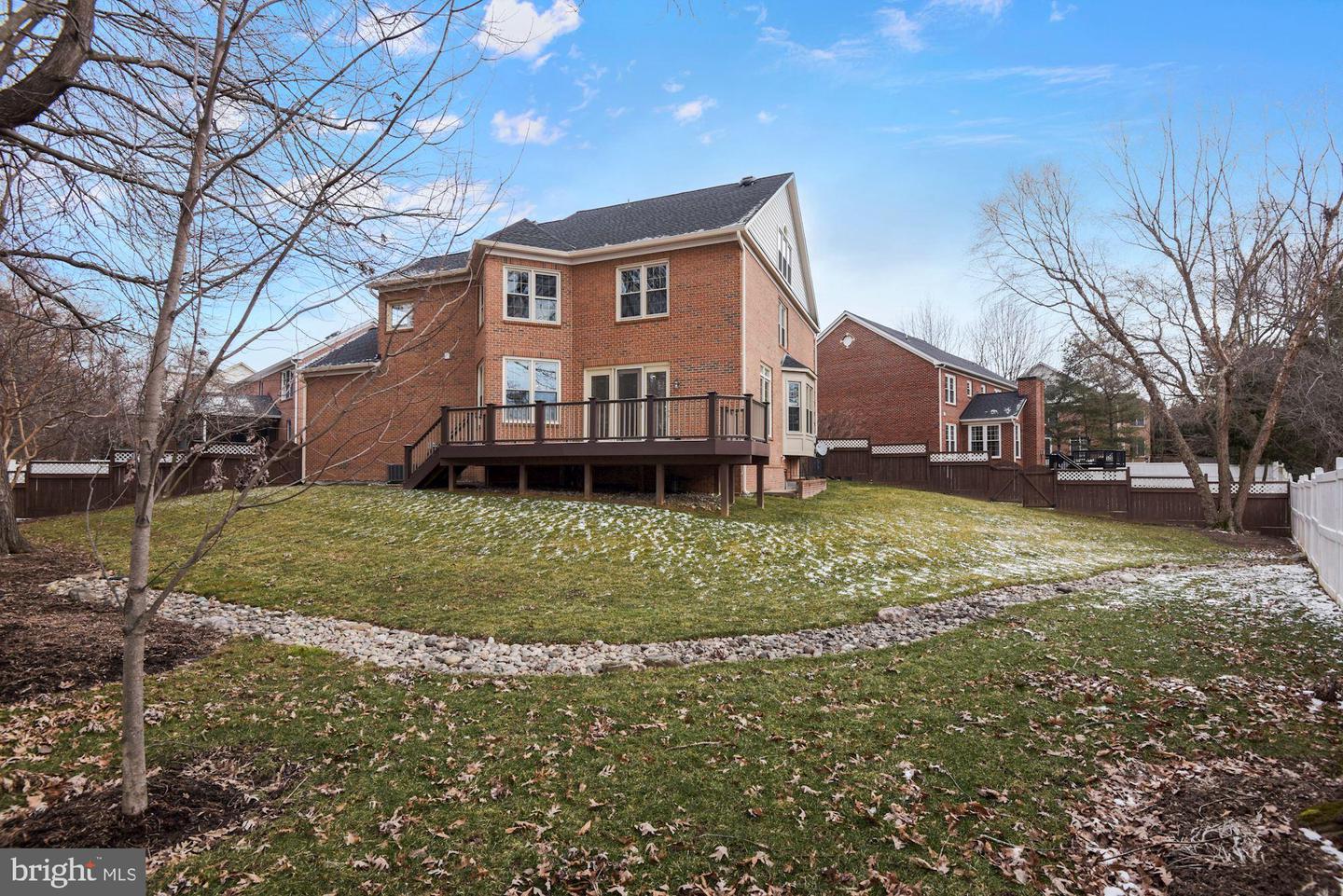 7955 Robarge COURT