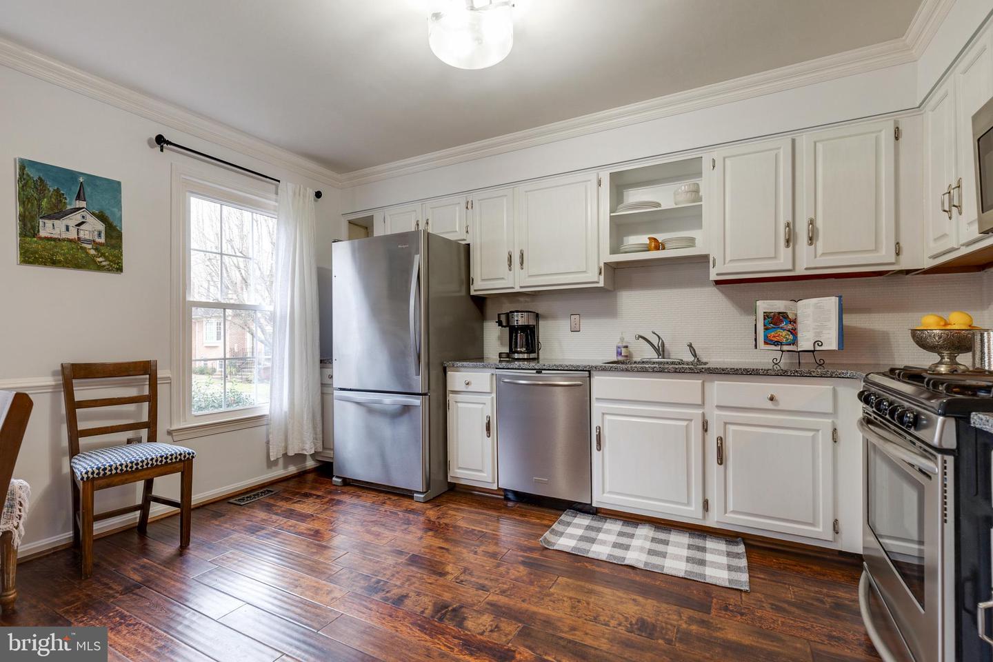 7724 Gromwell COURT