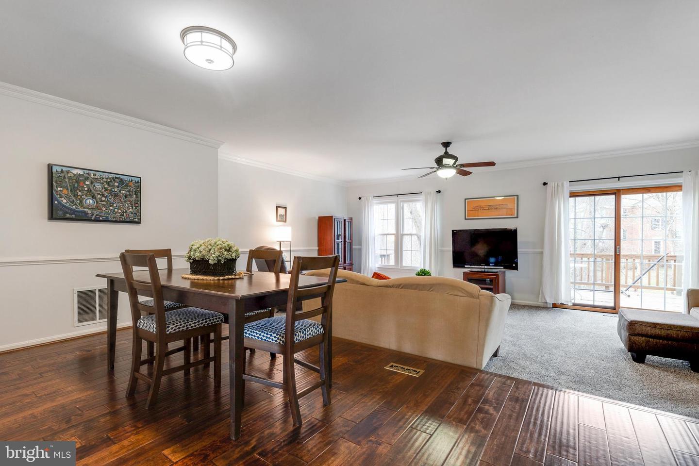 7724 Gromwell COURT