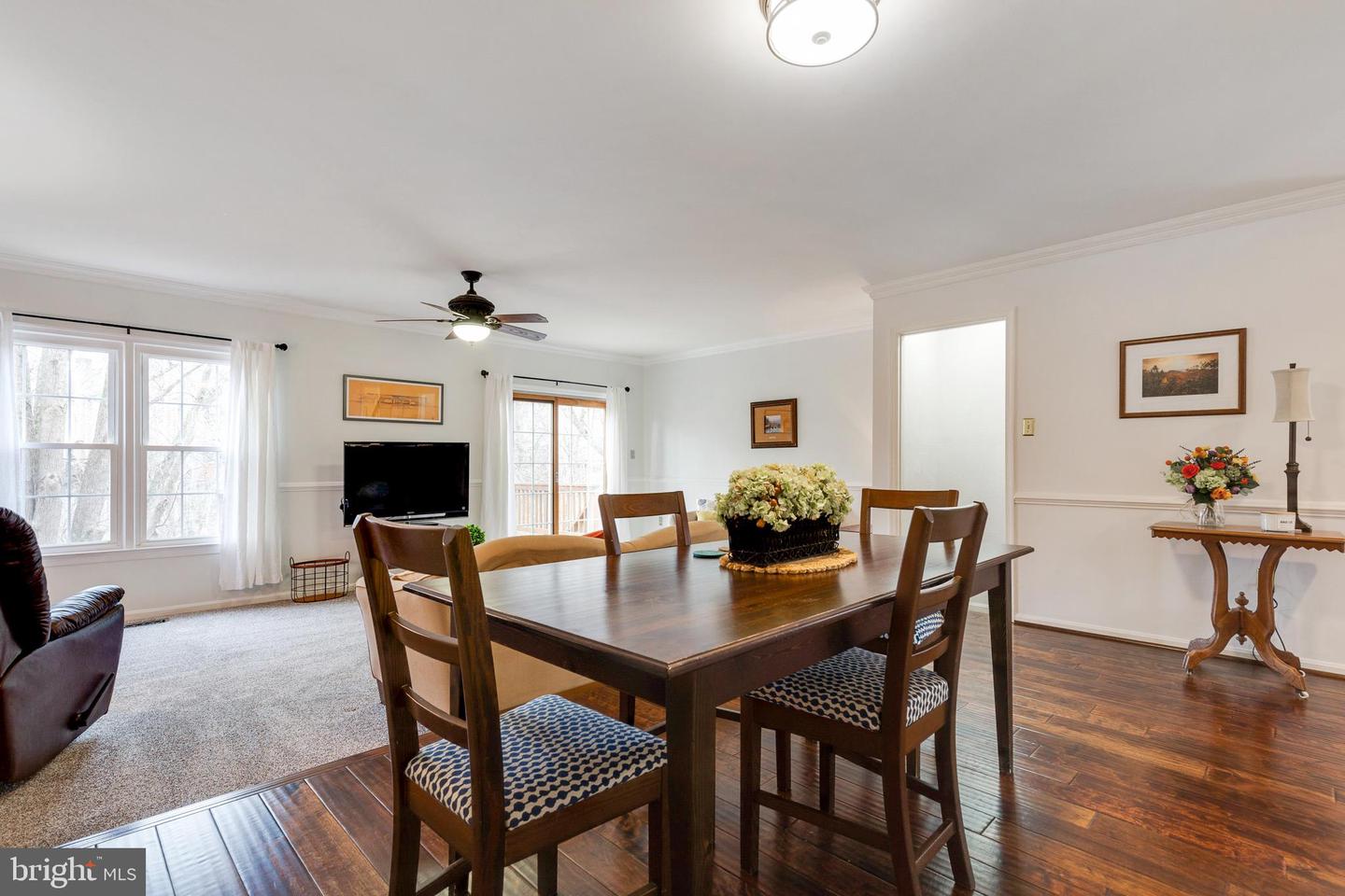 7724 Gromwell COURT