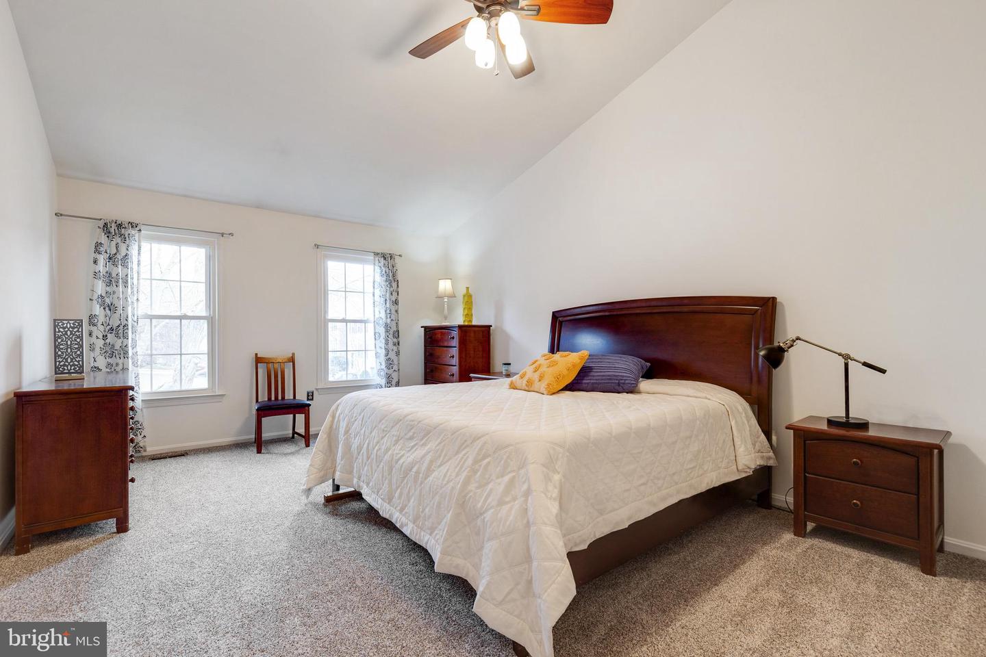 7724 Gromwell COURT