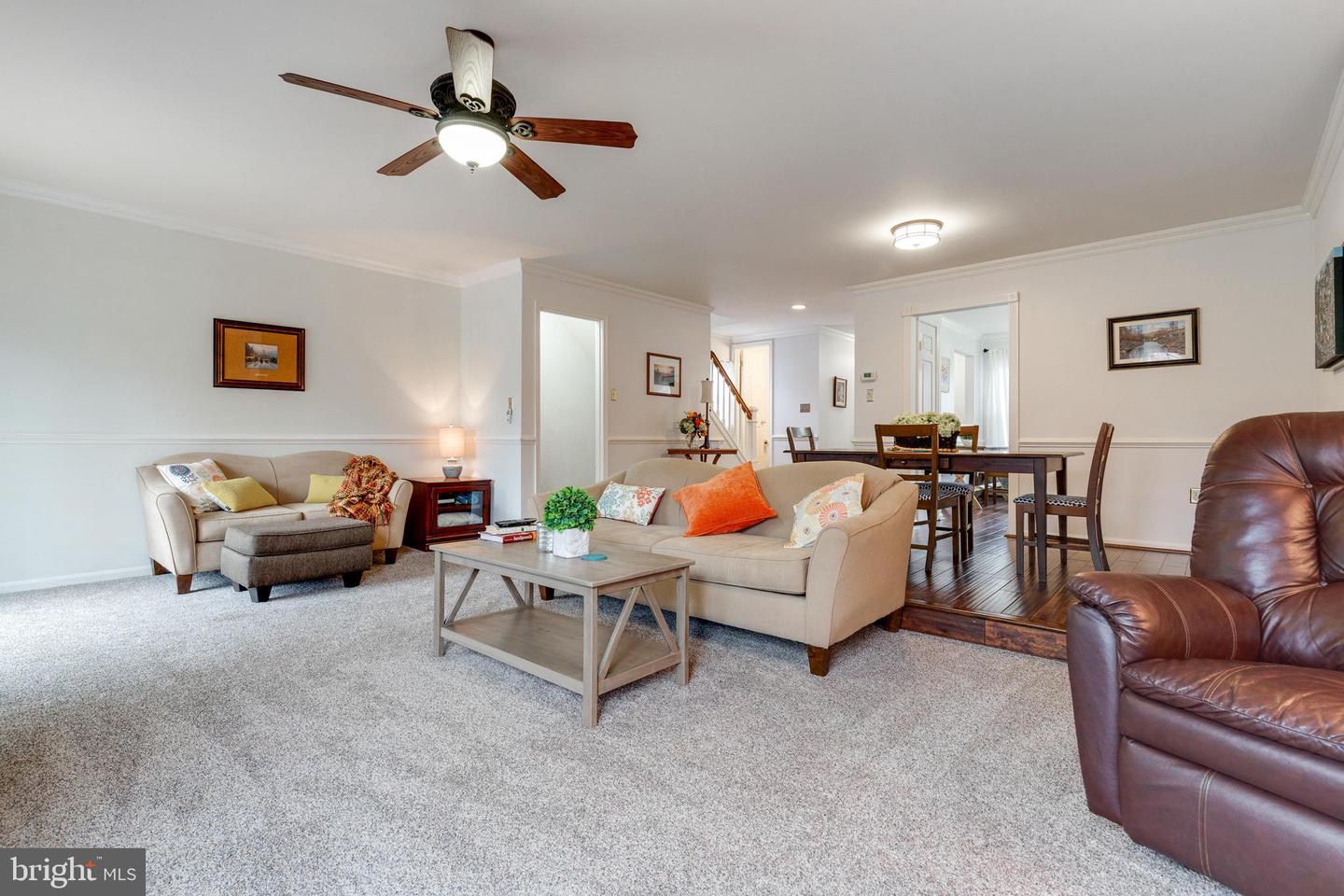 7724 Gromwell COURT