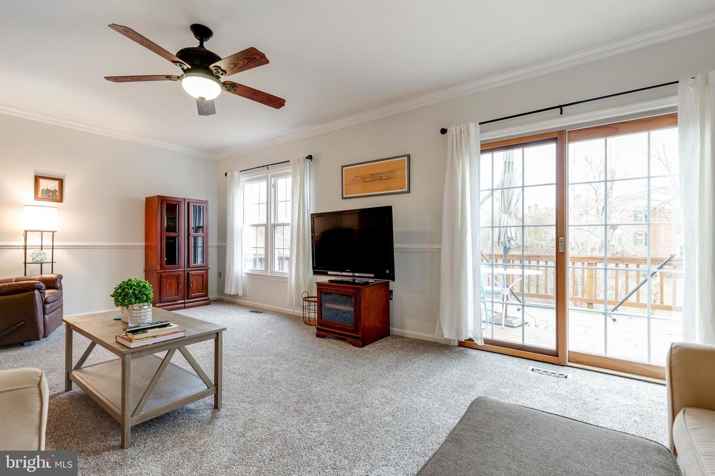 7724 Gromwell COURT