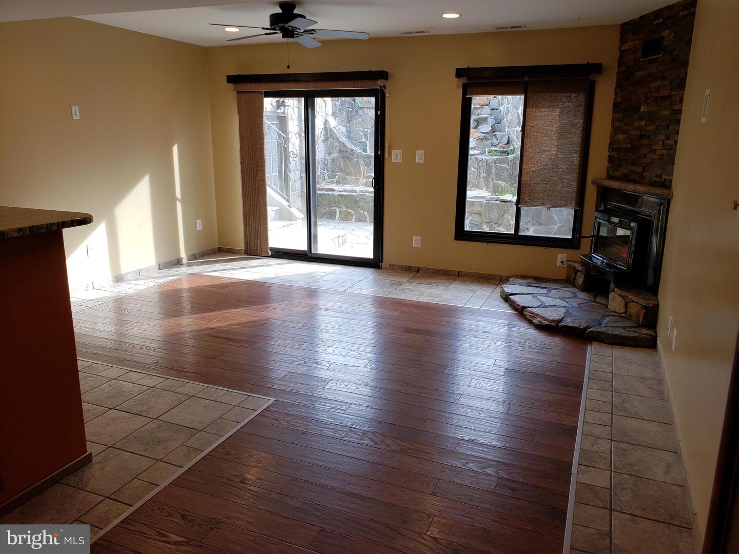 4317 Andes DRIVE Unit: B