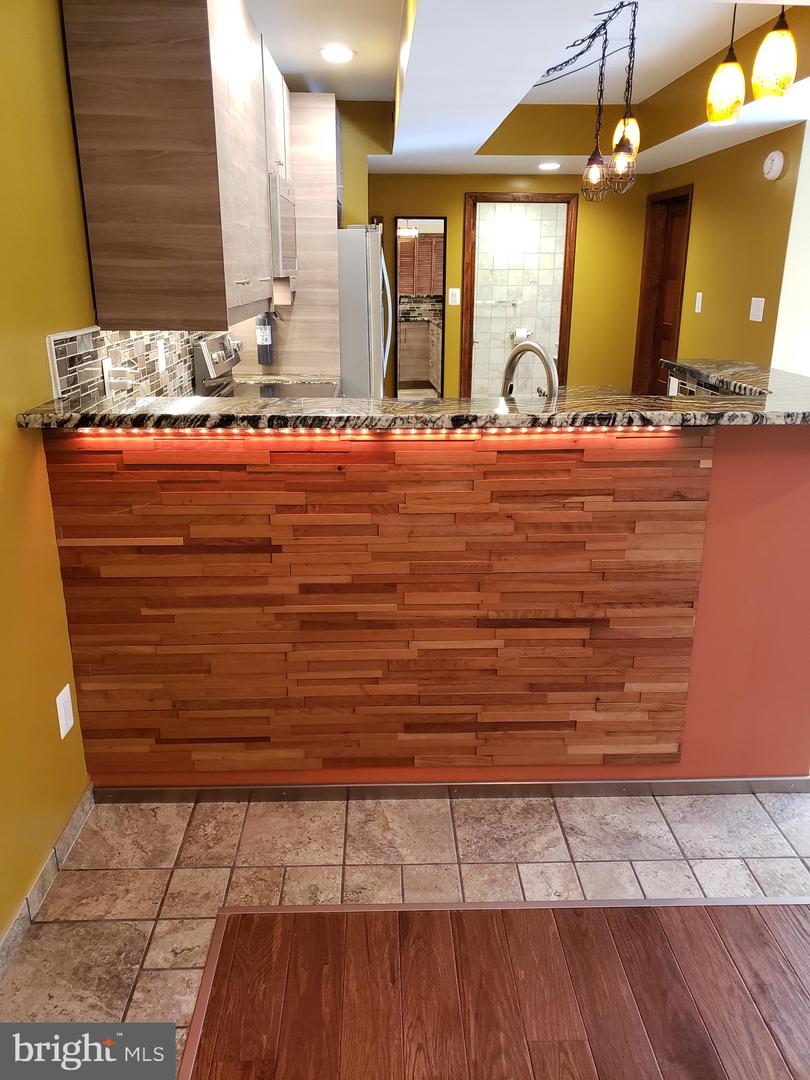 4317 Andes DRIVE Unit: B