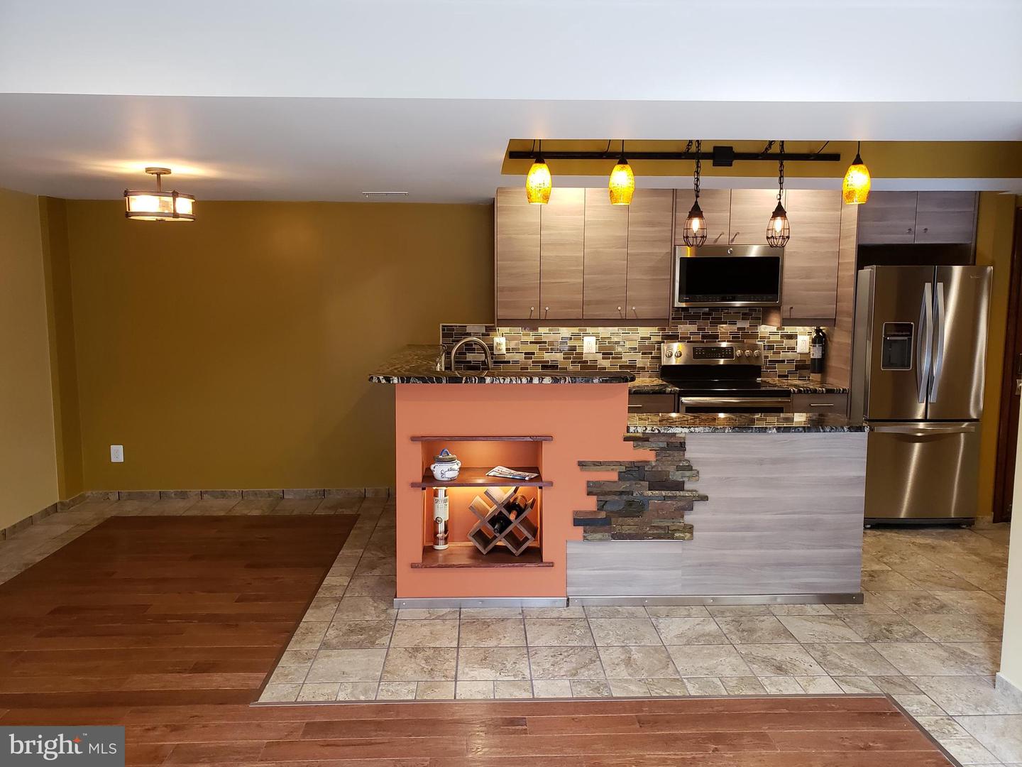 4317 Andes DRIVE Unit: B