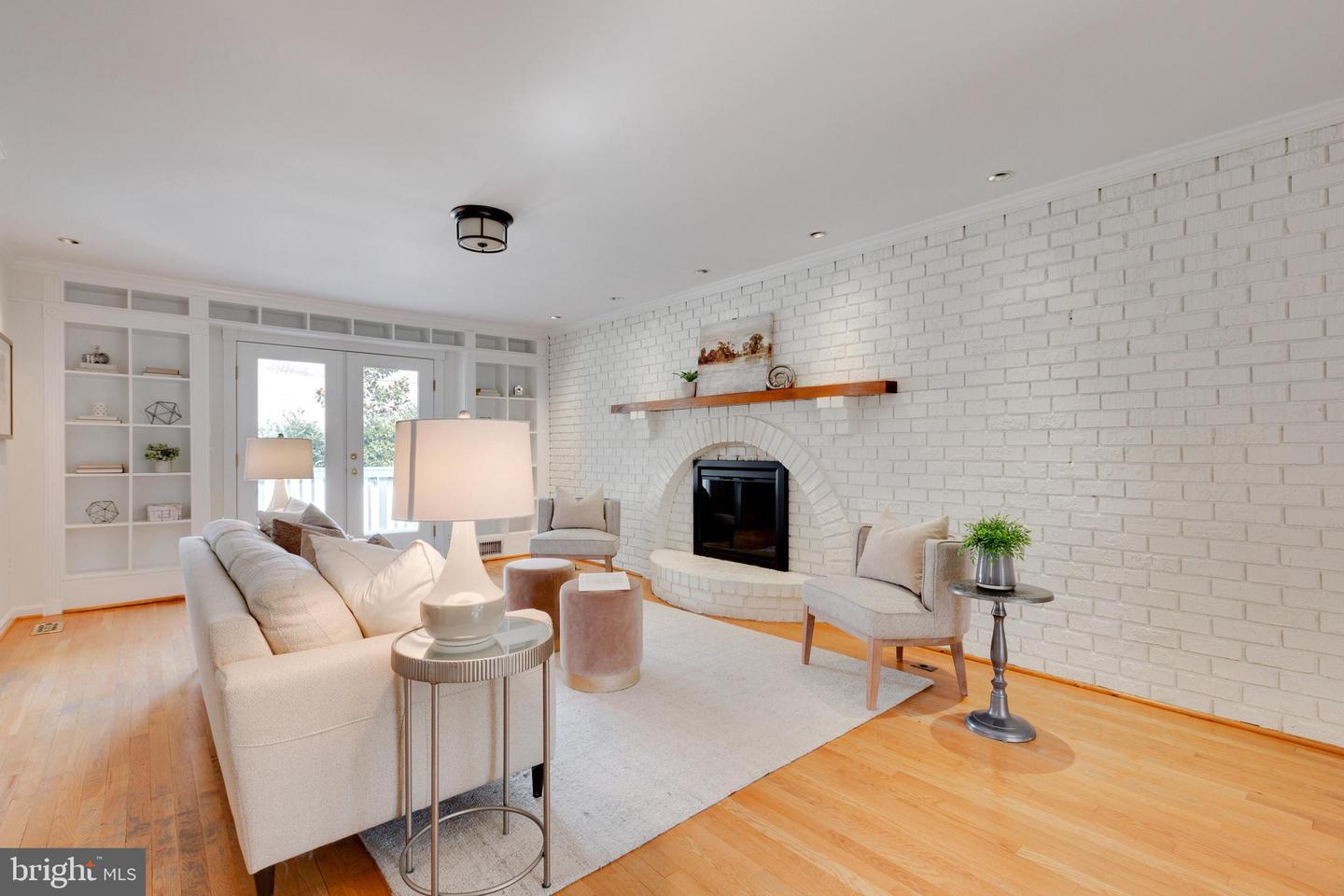 5132 Brentwood Farm DRIVE