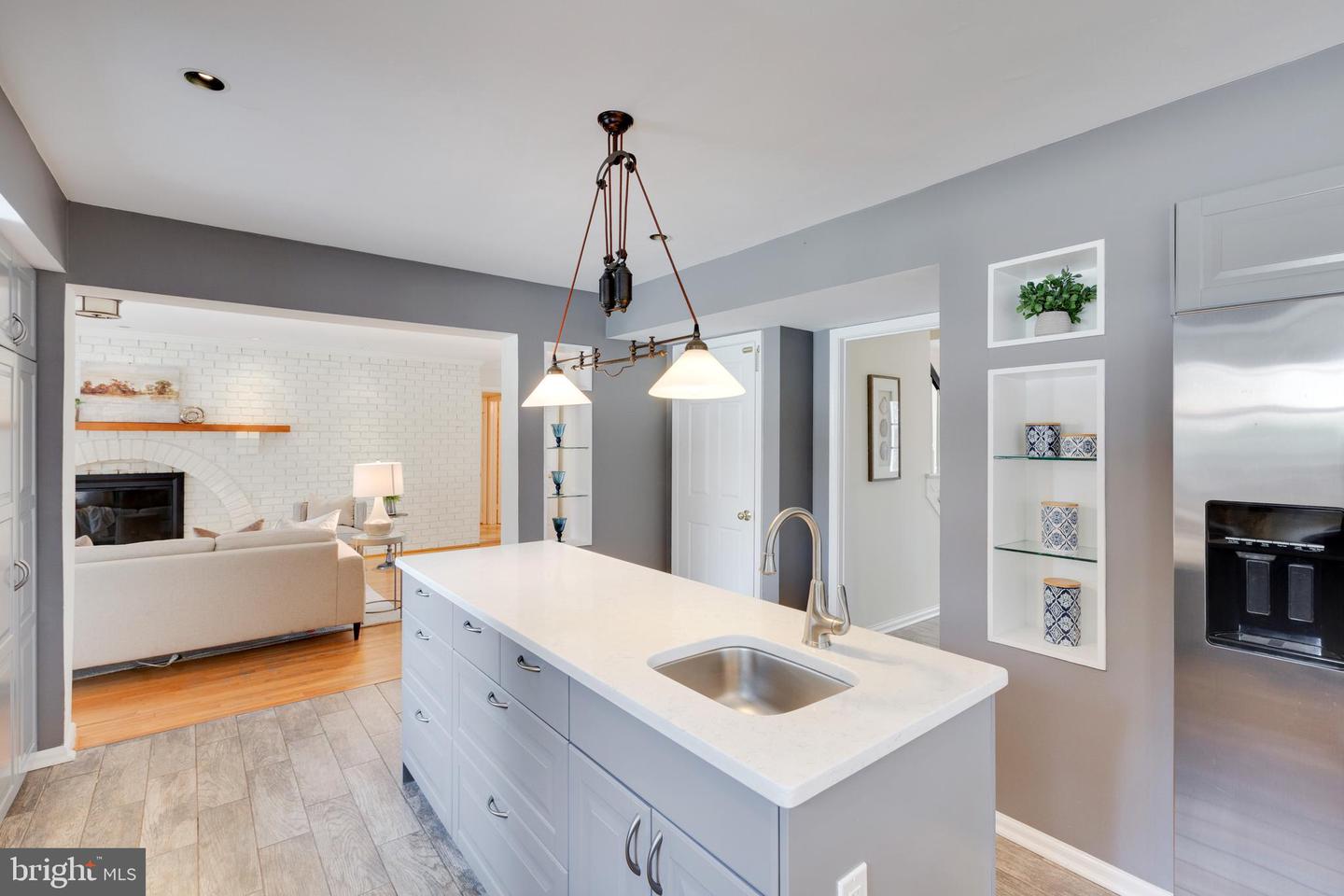 5132 Brentwood Farm DRIVE
