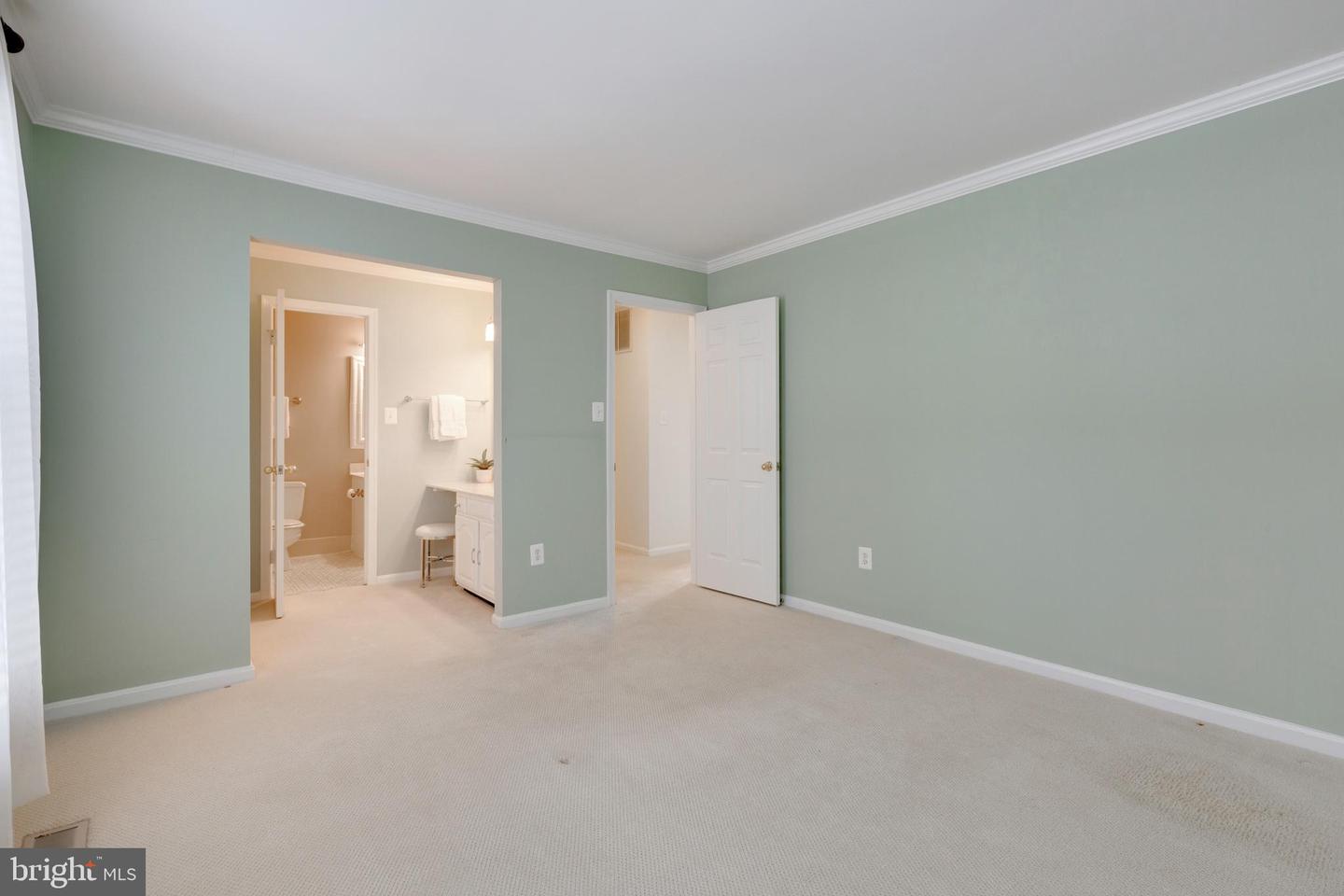 5132 Brentwood Farm DRIVE