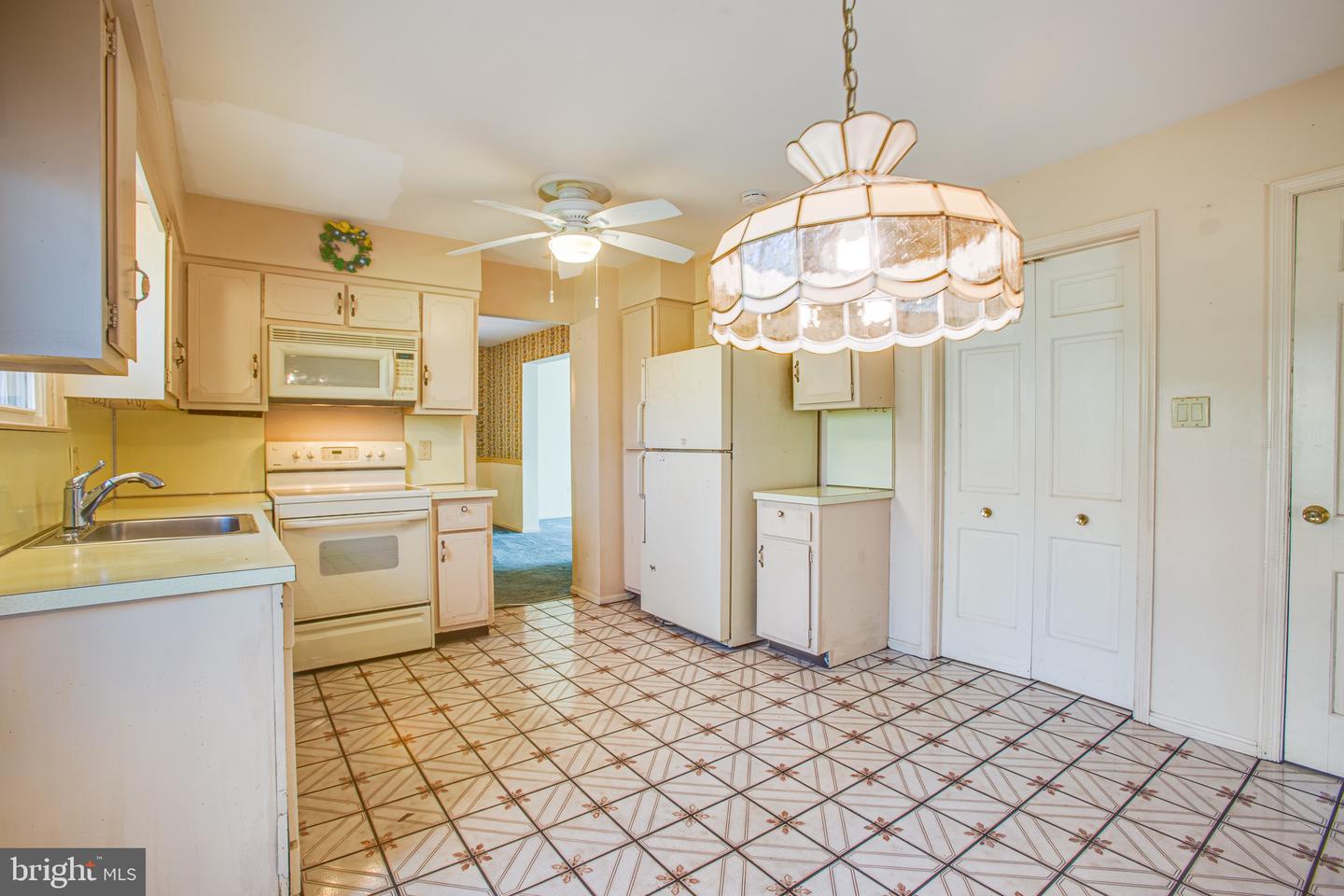 8124 Langbrook ROAD