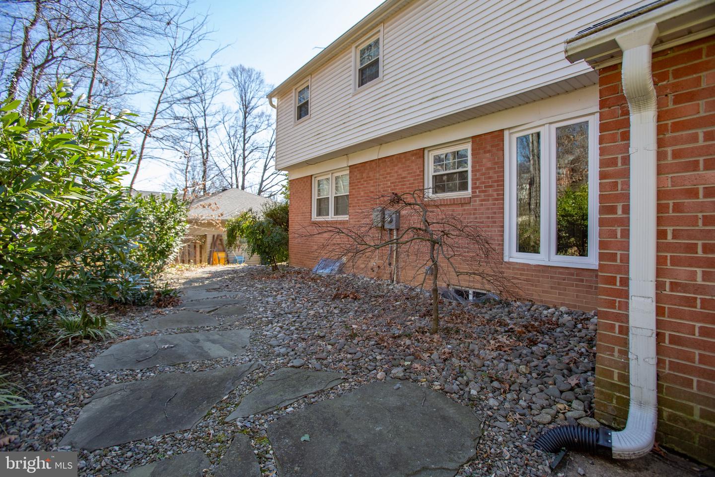 8124 Langbrook ROAD