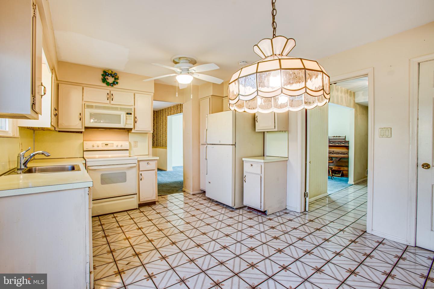 8124 Langbrook ROAD