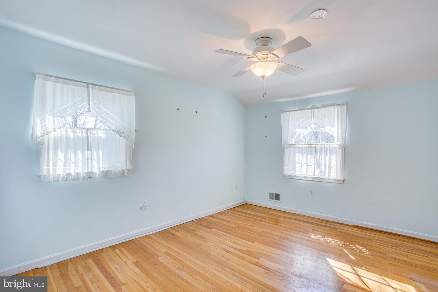 8124 Langbrook ROAD