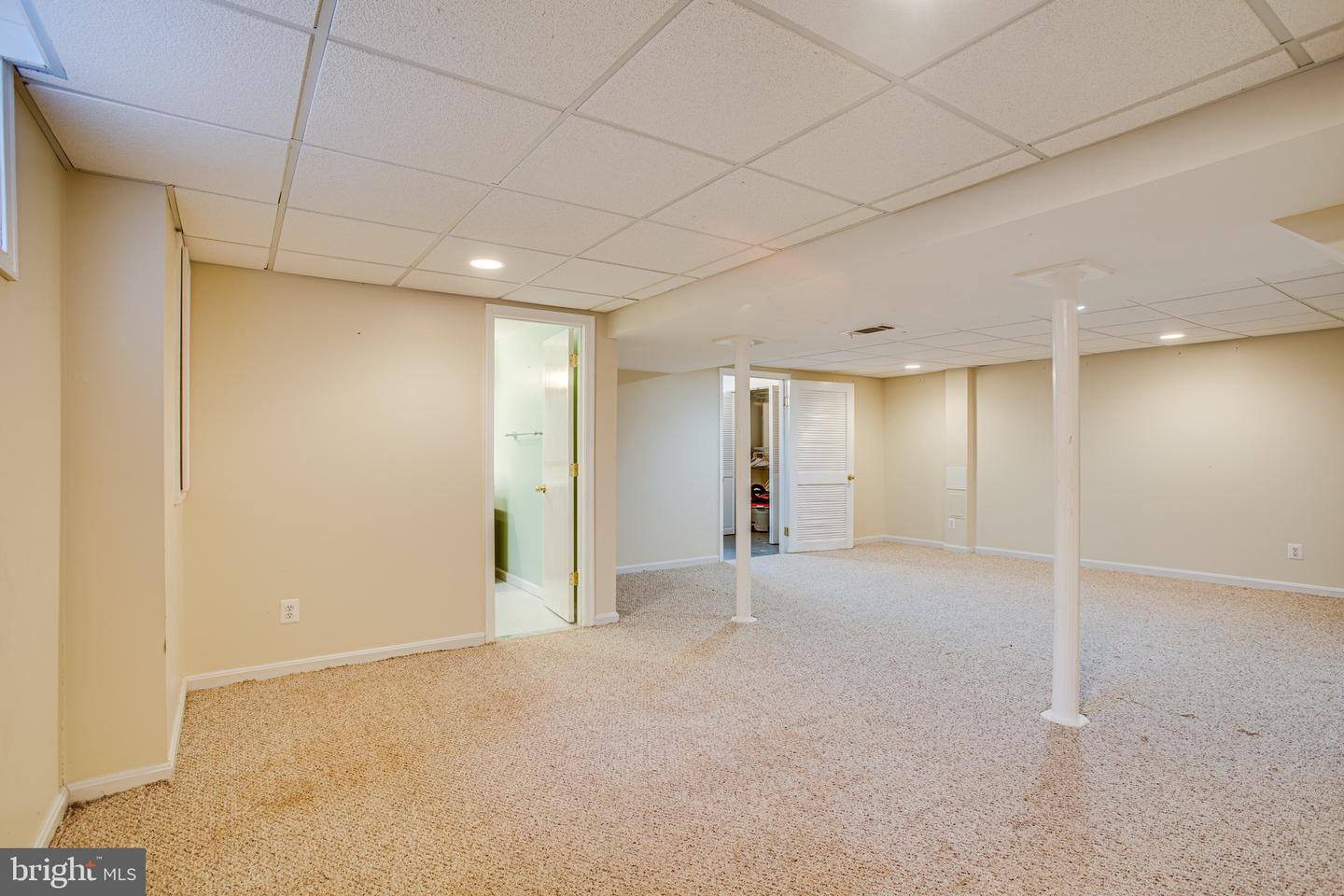 8124 Langbrook ROAD