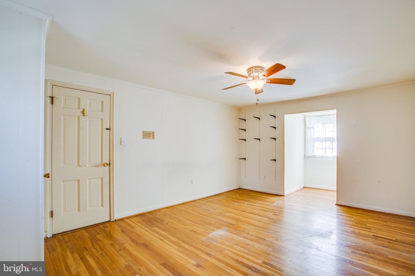 8124 Langbrook ROAD