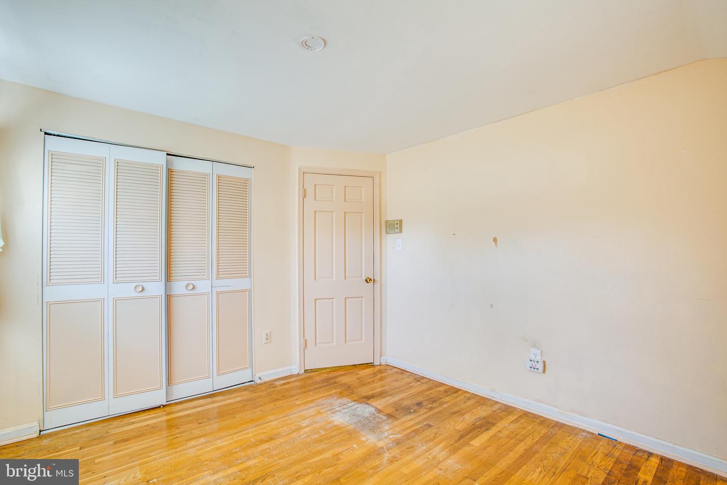 8124 Langbrook ROAD