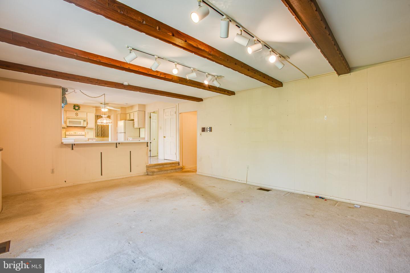 8124 Langbrook ROAD