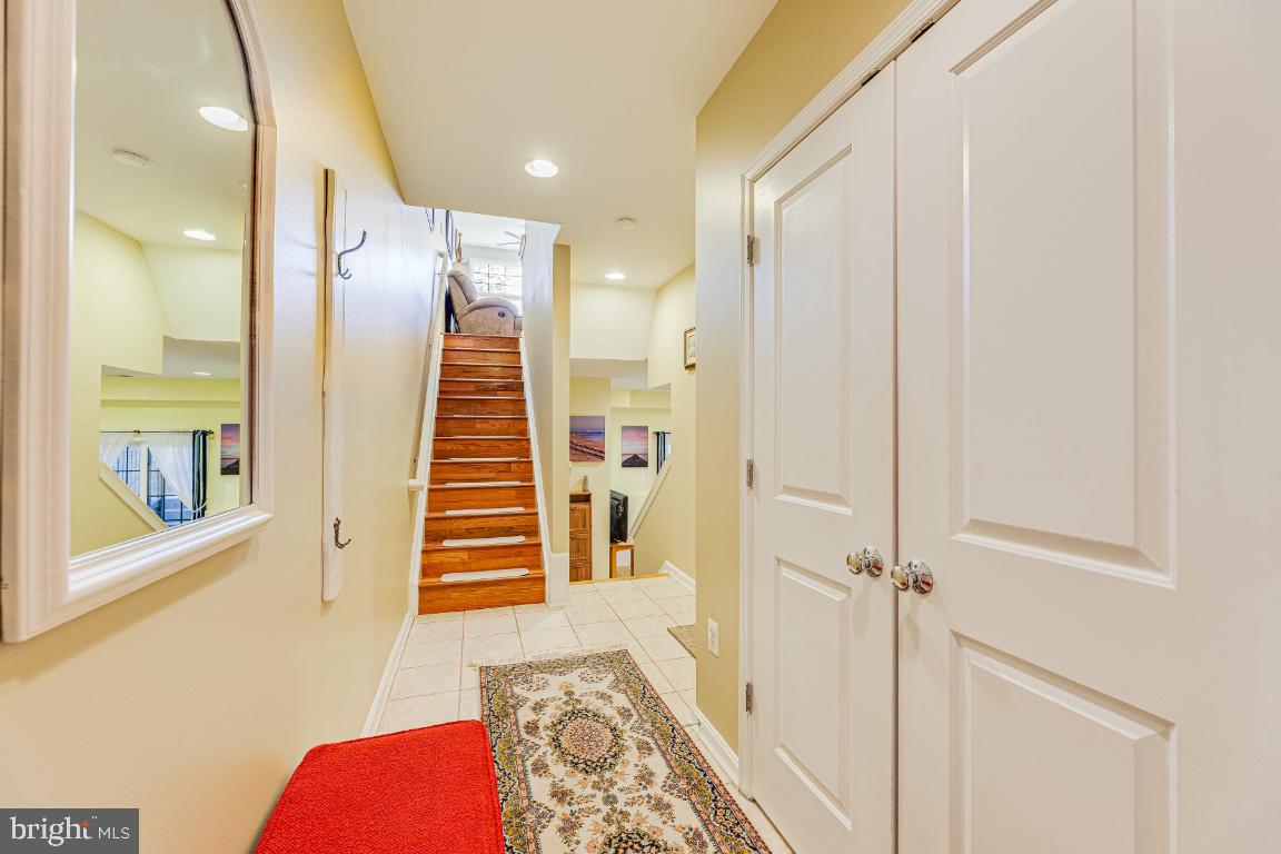 8154 Bianca PLACE