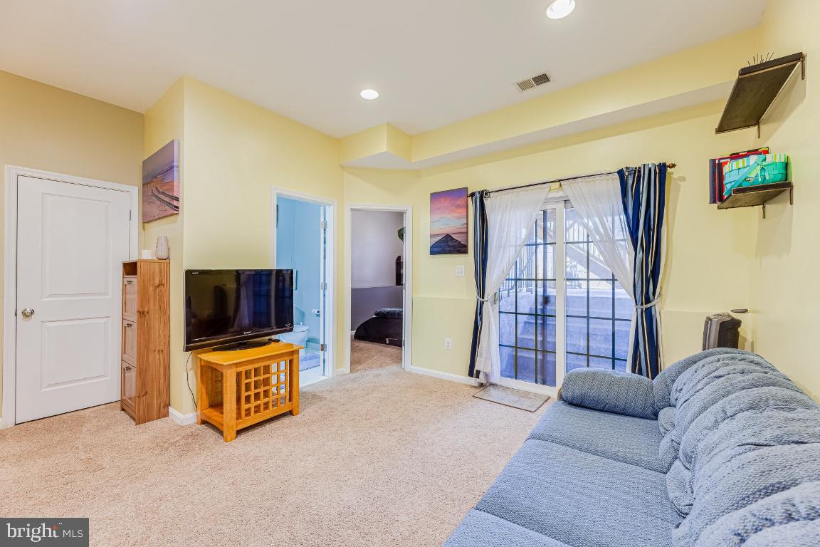 8154 Bianca PLACE
