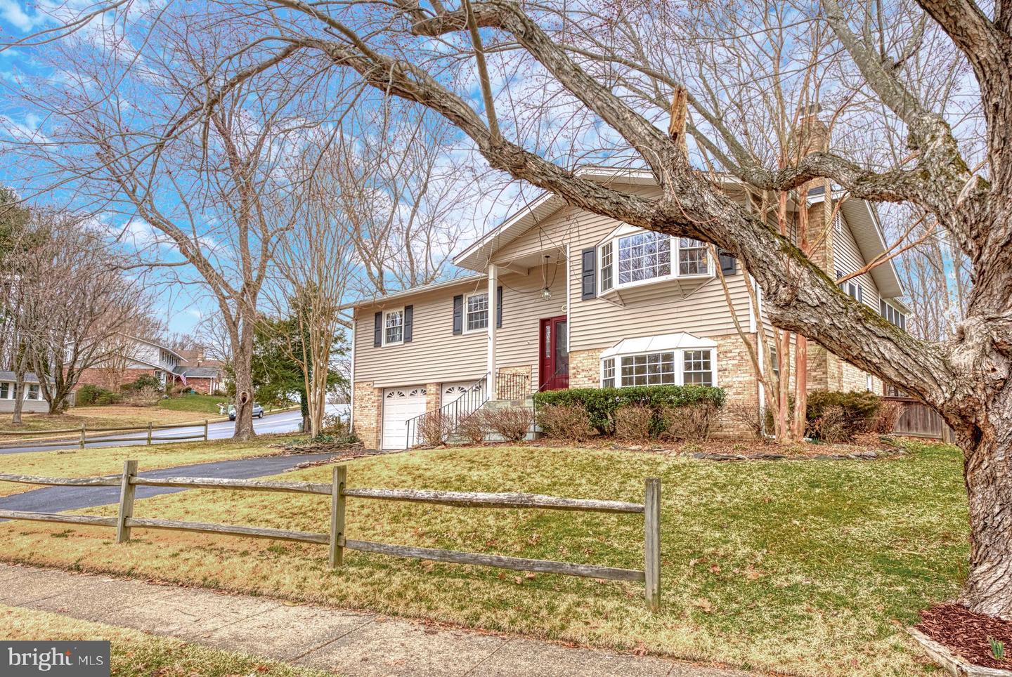 6112 Harmon PLACE